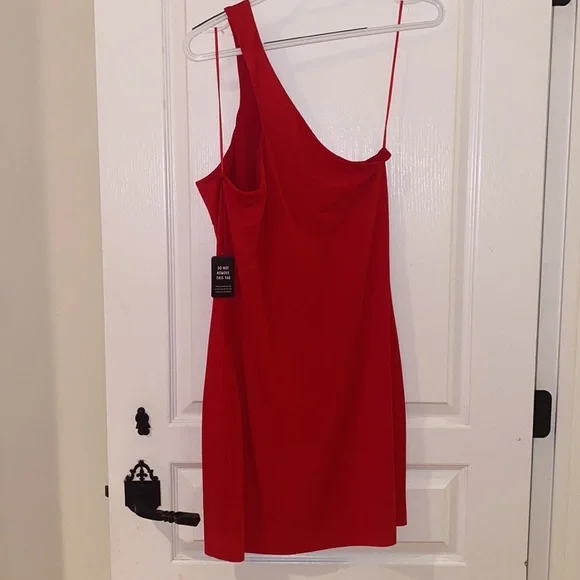 Express dress, body contour, red, one shoulder, size medium